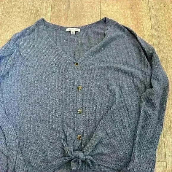 American Eagle Knit Button Up Sweater Size XS/ Periwinkle - Picture 4 of 7